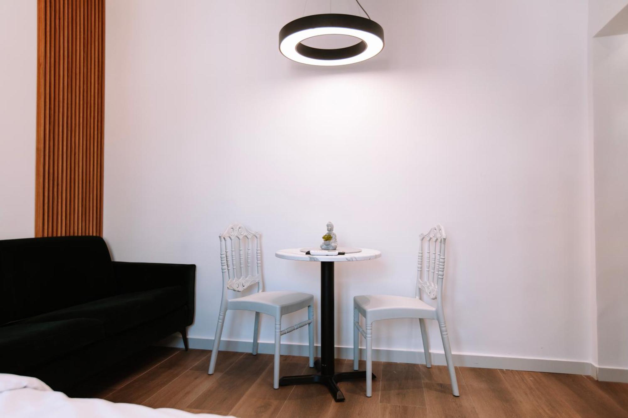 Barrikada Str Modern Apartments - The Nest Tirana Exterior photo